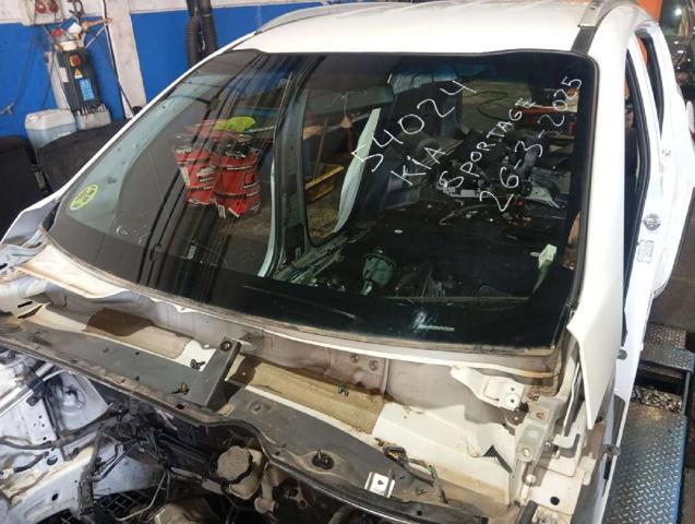 HYUNDAI 861103U040 Лобовое стекло в наличии Тернополь
