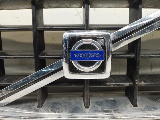 8620641 VOLVO Решетка радиатора купить в Житомир