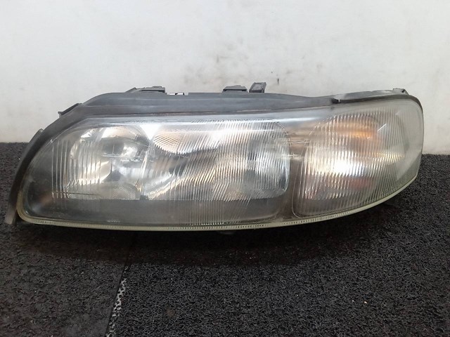 Luz esquerda 8620686 Volvo