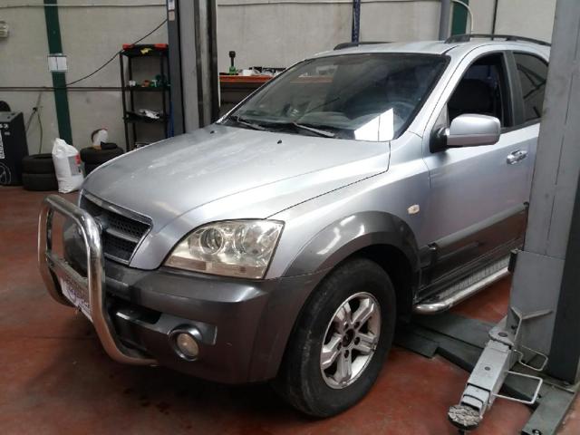 Grelha do radiador KIA Sorento 1 JC