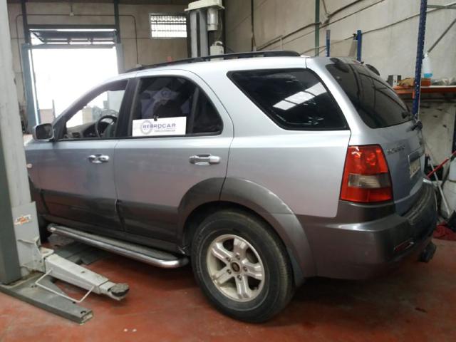 Grelha do radiador KIA Sorento 1 JC