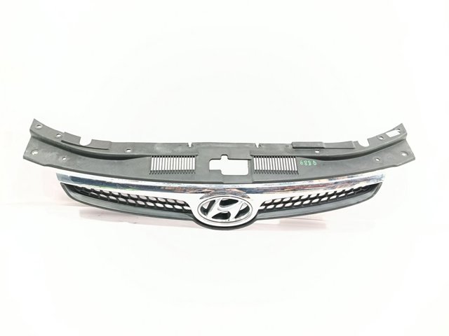 863512L000 HYUNDAI Решетка радиатора купить в Кривой Рог