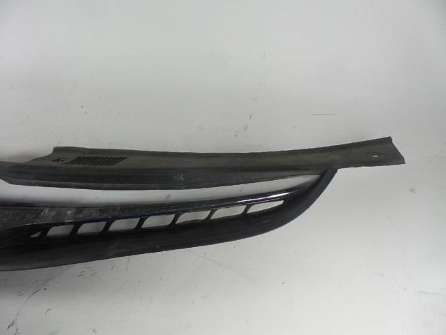 863512L000 HYUNDAI Решетка радиатора купить в Житомир