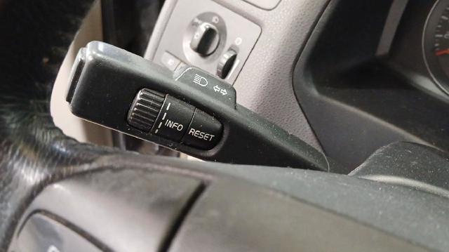 VOLVO 8637377 Левый подрулевой переключатель в наличии Николаев