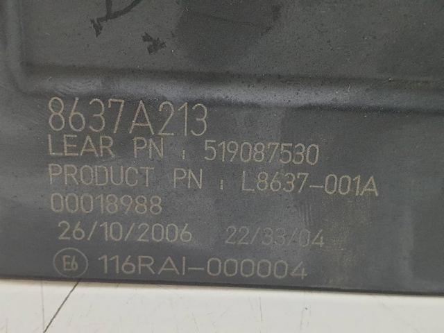 8637A213 Блок предохранителей купить Хмельницкий