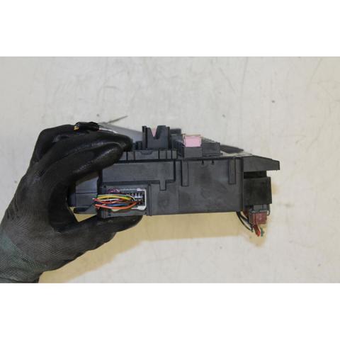 Unidade de dispositivos de segurança Mitsubishi Outlander CWW