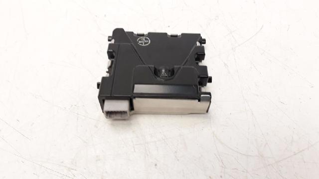8646C42021 TOYOTA купить в Ужгород