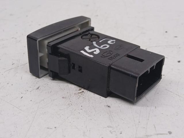 864W03000 HYUNDAI купить в Львов