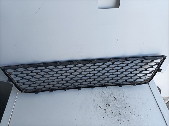 HYUNDAI 8651207500 Решетка бампера переднего в наличии Днепр