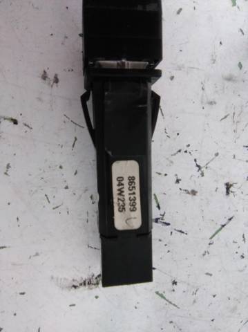 Botão de ativação do sinal de emergência 8651399 VOLVO