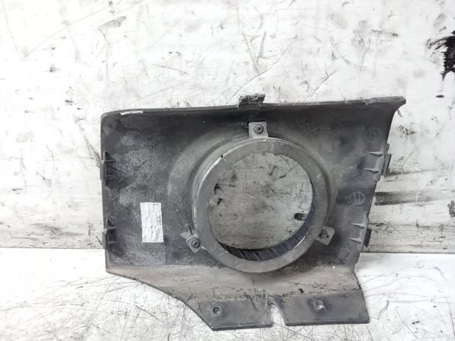 HYUNDAI 865582E000 Заглушка (решетка) противотуманных фар бампера переднего правая в наличии Тернополь