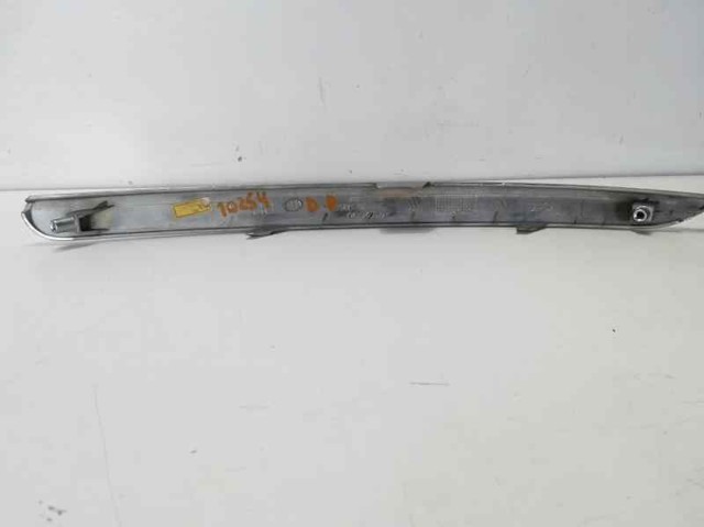 865823U000 HYUNDAI Молдинг бампера переднего правый купить в Ужгород
