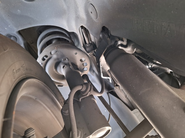 Amortecedor dianteiro esquerdo para Renault Megane III Fastback 1.5 dCi (BZ09, BZ0D) K9K836 8660001334