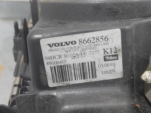 8662856 VOLVO Правая фара купить в Ужгород