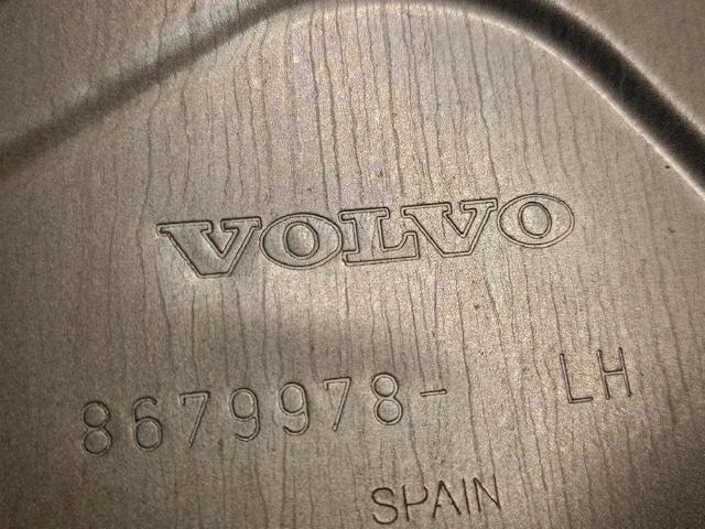 VOLVO 8679978 Рама двери передней левой в наличии Харьков