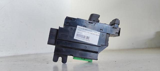 VOLVO 8682837 Кнопка включения мотора стеклоподъемника передняя правая в наличии Украина