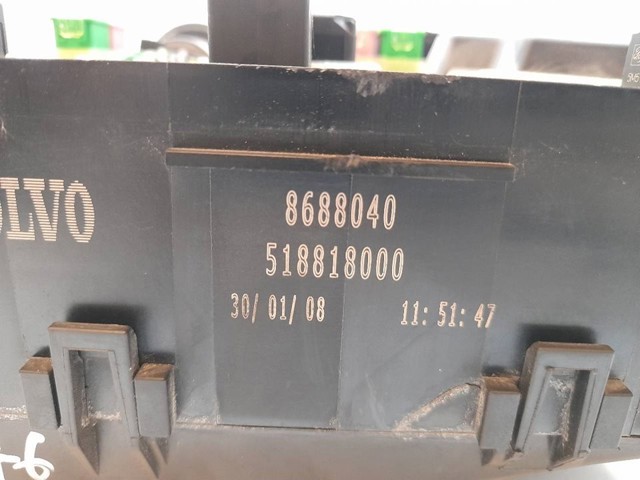 VOLVO 8688040 Блок предохранителей в наличии Черкассы