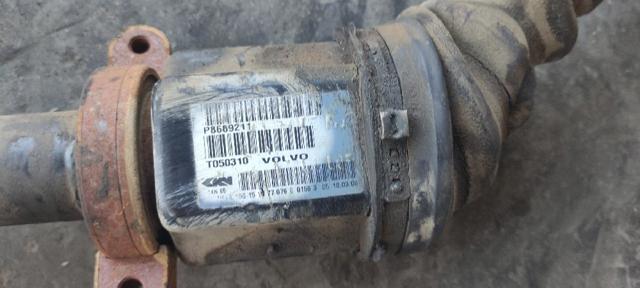 VOLVO 8689211 Правая полуось в наличии Павлоград