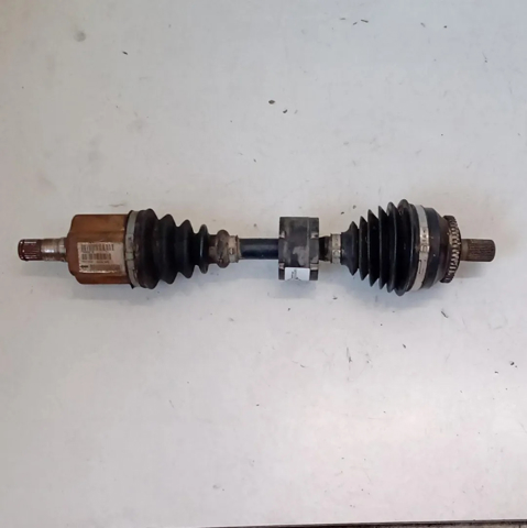 VOLVO 8689219 Полуось (привод) передняя левая в наличии Харьков