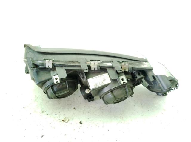 VOLVO 8693558 Правая фара в наличии Винница