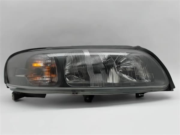 8693572 VOLVO Правая фара купить в Ровно