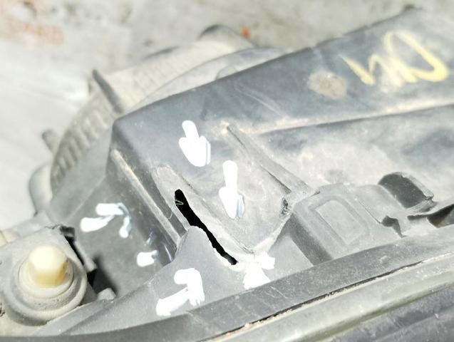 VOLVO 8693578 Фара правая в наличии Ирпень