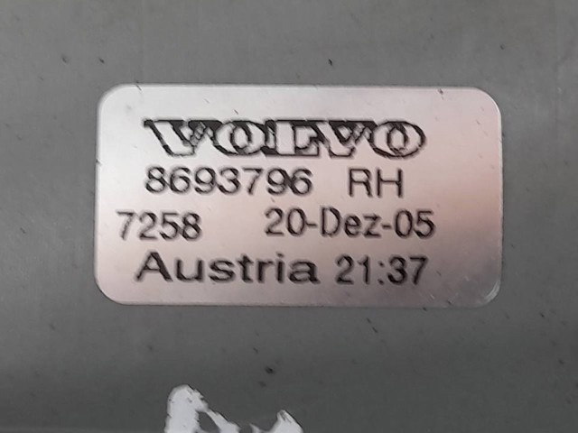 8693796 VOLVO Фара противотуманная правая купить в Житомир