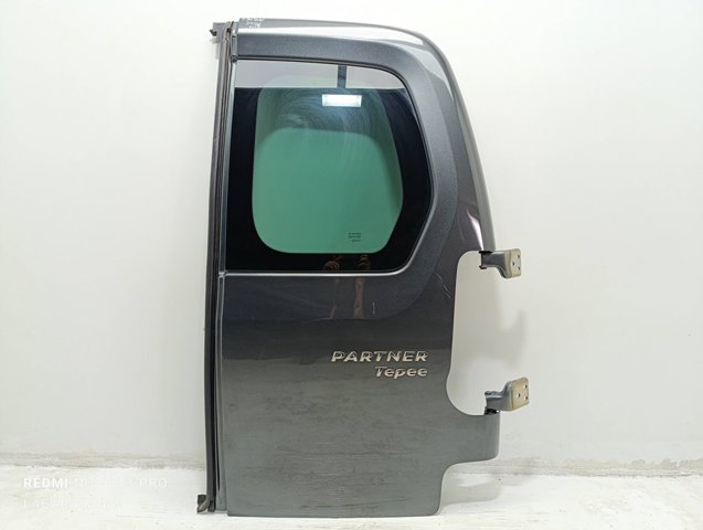 Porta batente traseira direita de furgão 8703E4 Peugeot/Citroen