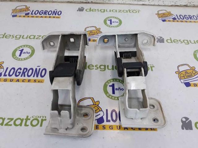 Gozno direito superior da porta traseira (batente) 871783 Peugeot/Citroen