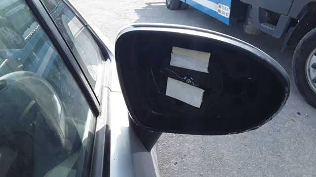 876211W010 Зеркальный элемент зеркала заднего вида правого купить Украина