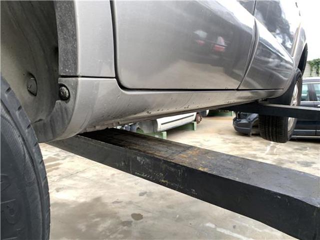 HYUNDAI 877522E000 Накладка (молдинг) порога наружная правая в наличии Украина