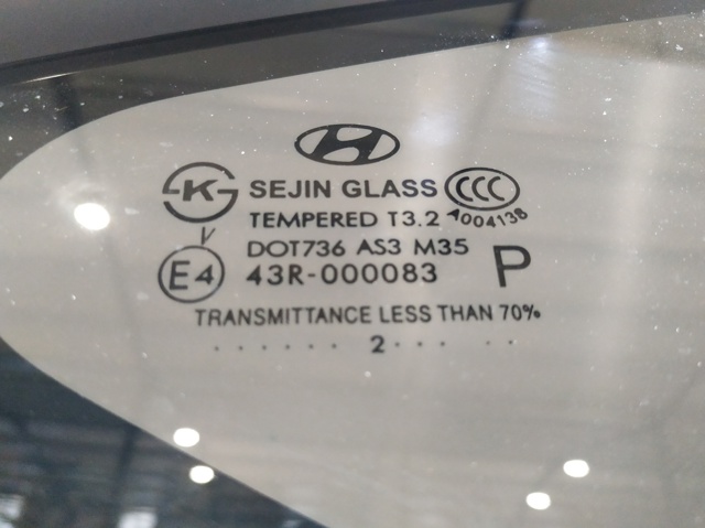 HYUNDAI 878202S000 Стекло кузова (багажного отсека) правое в наличии Сумы