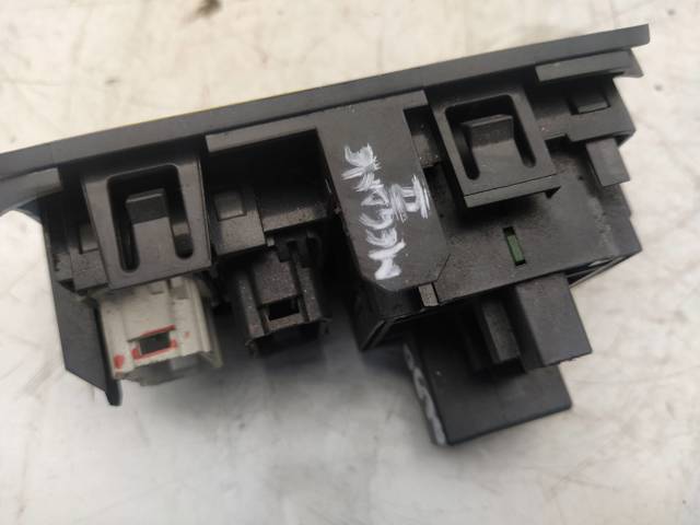 88020005 RENAULT купить в Каменское