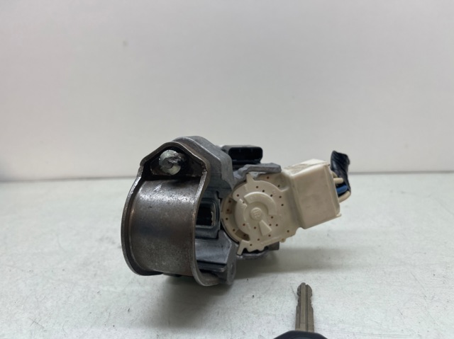 88216FJ000 SUBARU купить в Украина