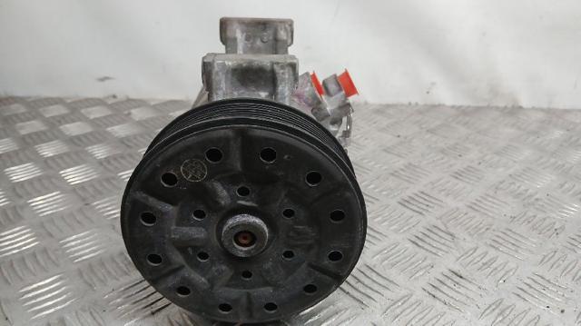 Compressor de aparelho de ar condicionado 883100F030 TOYOTA