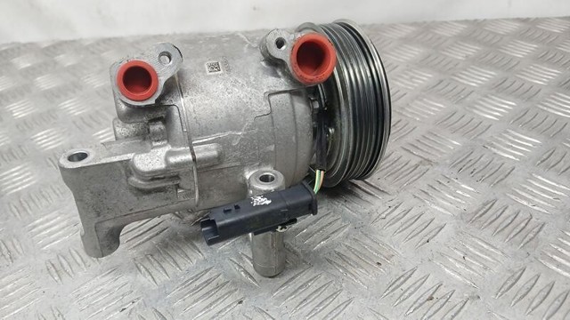 TOYOTA 883100H030 Компрессор кондиционера в наличии Николаев