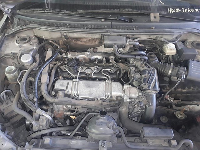 Condensador de ar condicionado / radiador para Toyota Avensis Sedan 2.0 D-4D (cdt250_) 1CDFTV 8845005140