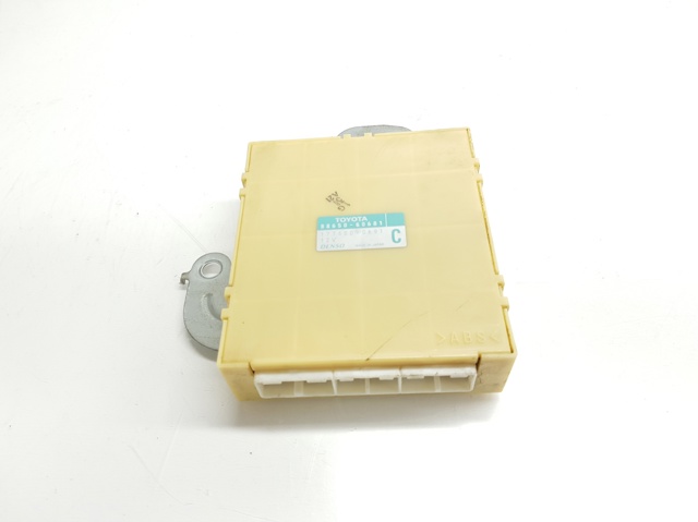 8865060681 Toyota