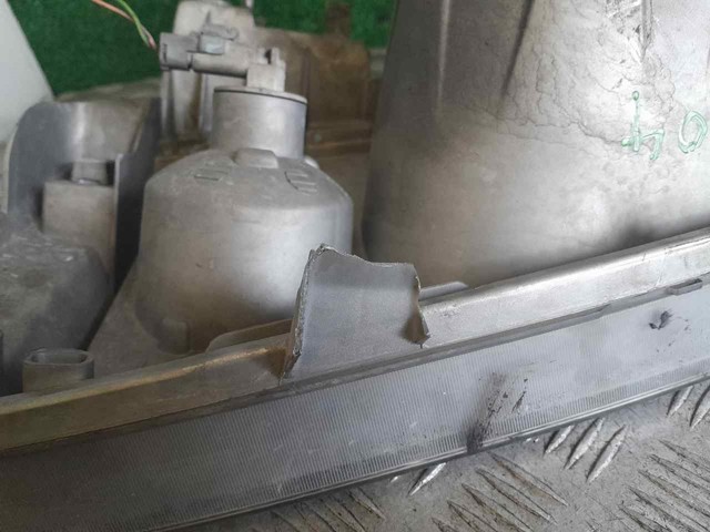 89009576 Фара правая купить Львов