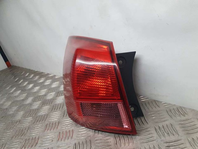 NISSAN 89070311 Фонарь задний правый внешний в наличии Николаев