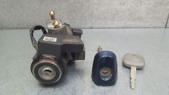 TOYOTA 8907305071 Личинка замка зажигания в наличии Одесса