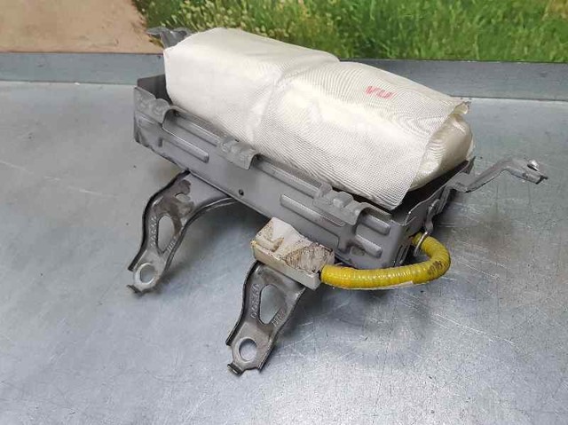 TOYOTA 8917047101 Модуль-процессор управления подушкой безопасности (ЭБУ AIRBAG) в наличии Киев