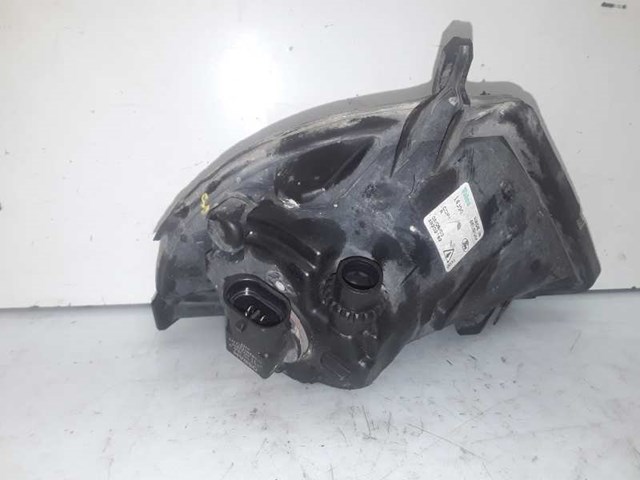 FORD 89202182 Фара противотуманная правая в наличии Львов