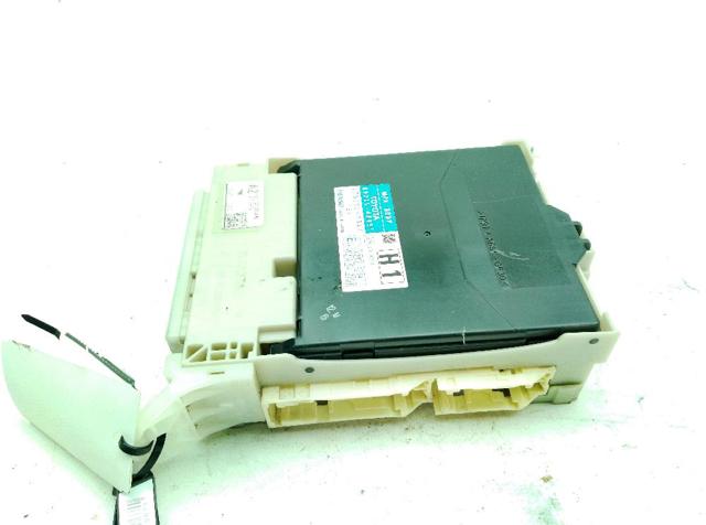 8922148451 TOYOTA купить в Сумы