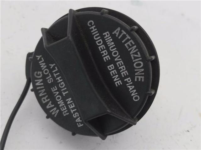 8926065G10 Крышка (пробка) бензобака купить Черкассы