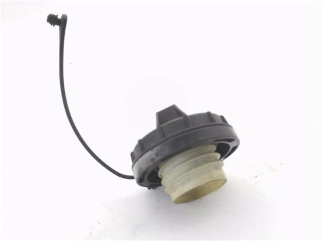 SUZUKI 8926065G10 Крышка (пробка) бензобака в наличии Николаев