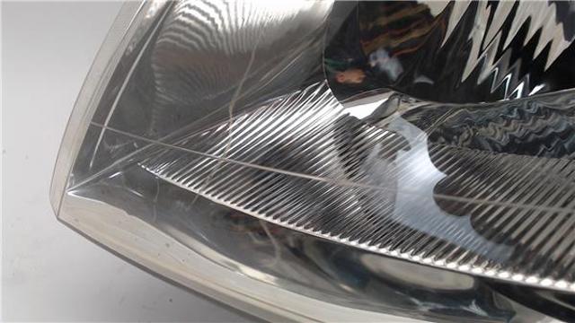 89300190 PEUGEOT Левая фара купить в Хмельницкий