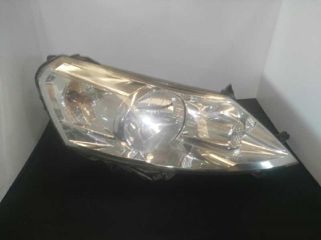 PEUGEOT 89902604 Правая фара в наличии Винница