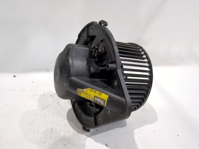 VAG 8A1820021 Вентилятор печки в наличии Николаев