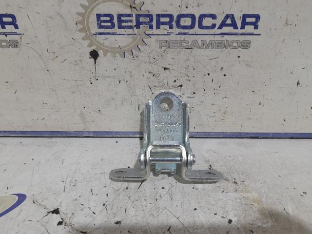 FORD 8A6AA26800AF Петля двери задней правой в наличии Черновцы